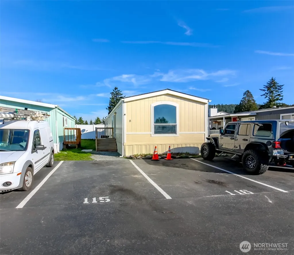 210 37th St SE Auburn WA 98002