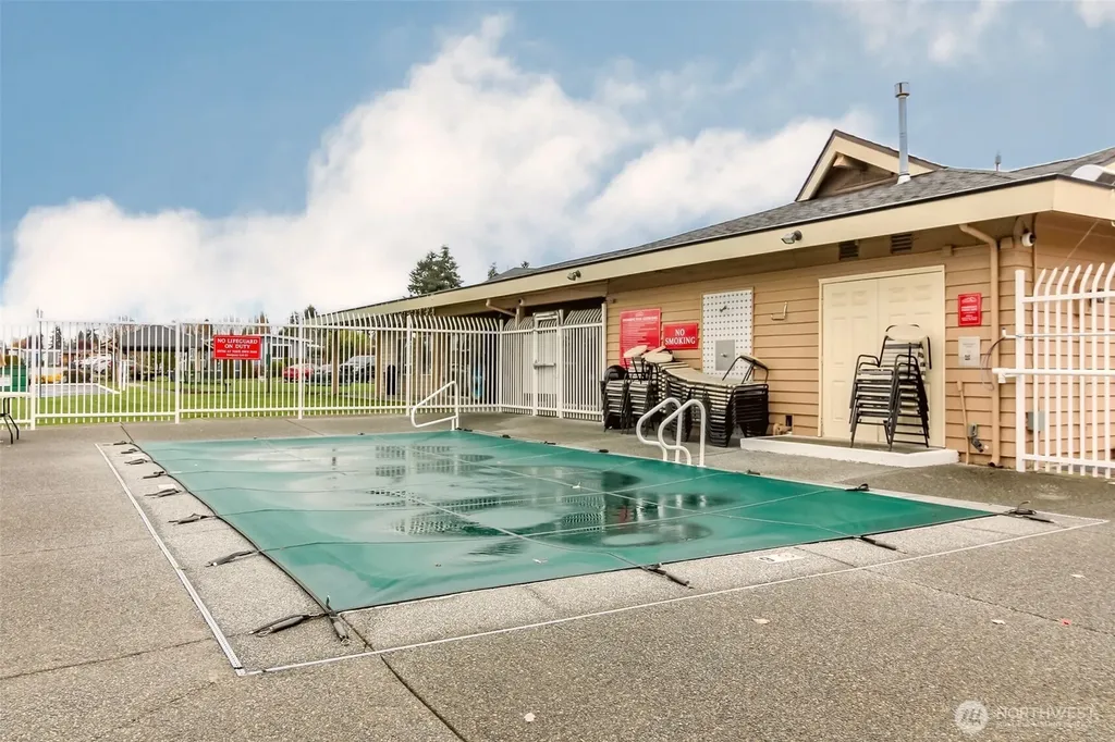 210 37th St SE Auburn WA 98002