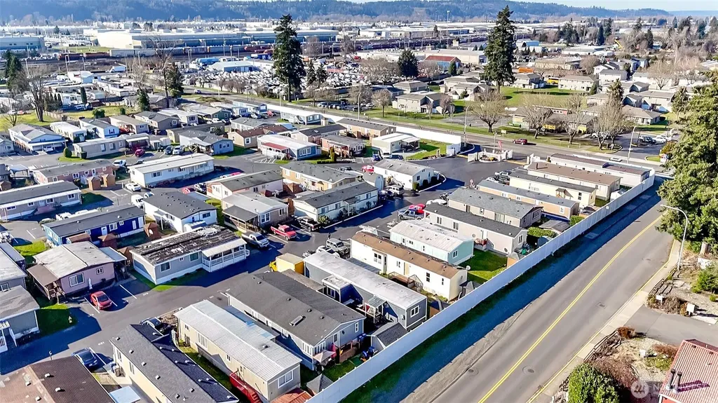 210 37th St SE Auburn WA 98002