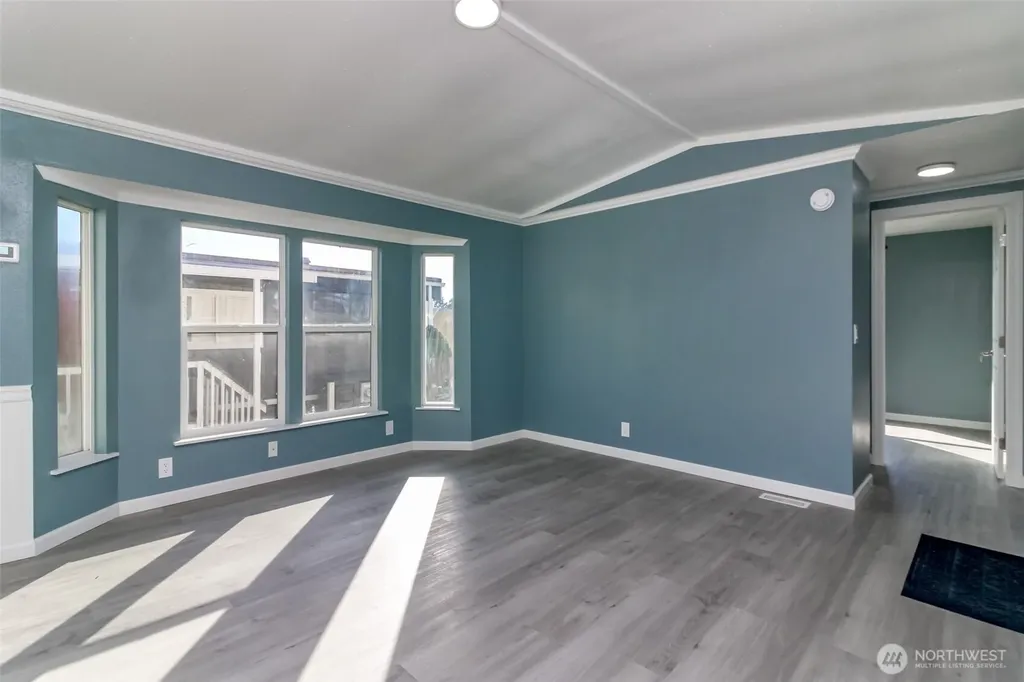 210 37th St SE Auburn WA 98002