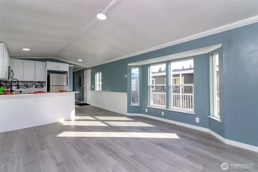210 37th St SE Auburn WA 98002