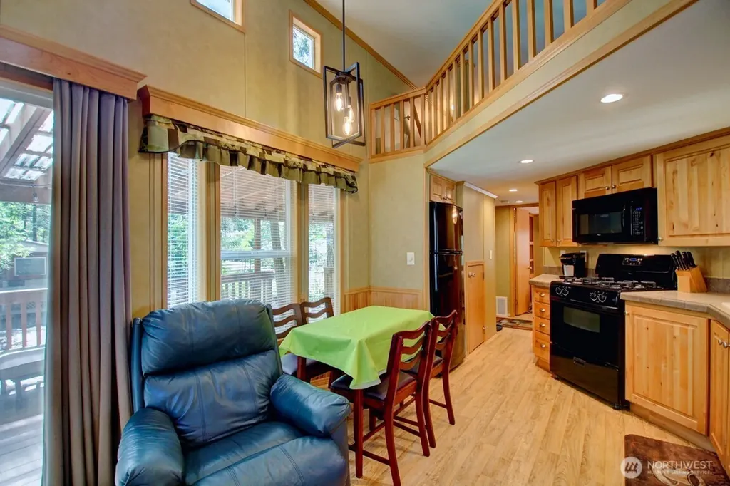 299 Schinn Canyon Drive Deming WA 98244