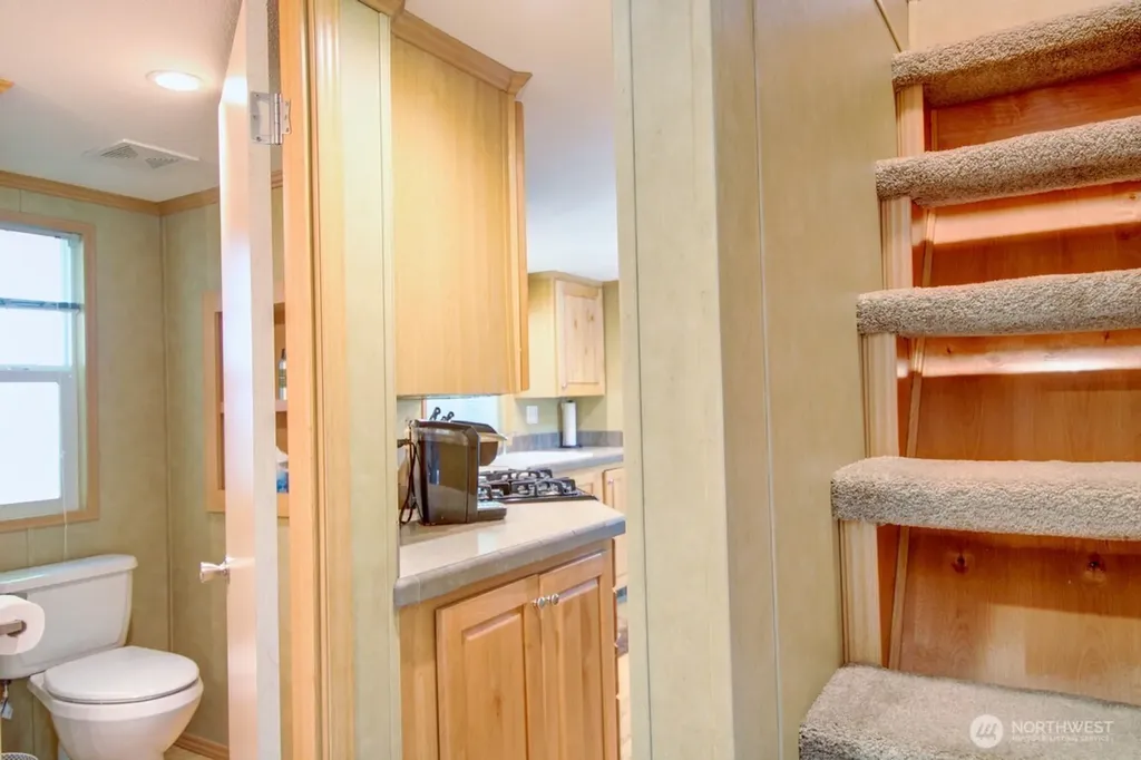 299 Schinn Canyon Drive Deming WA 98244