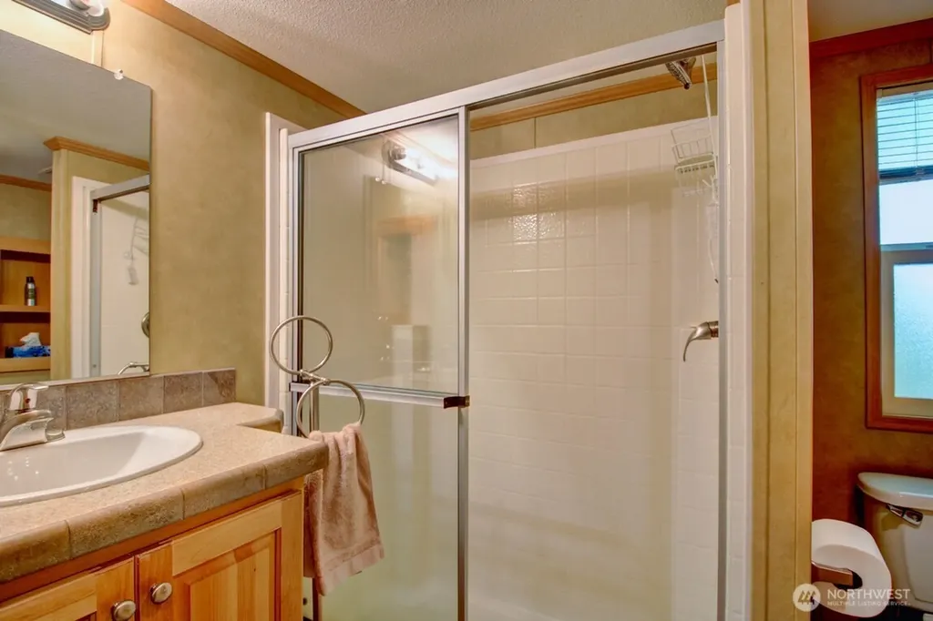 299 Schinn Canyon Drive Deming WA 98244