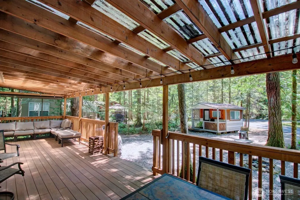 299 Schinn Canyon Drive Deming WA 98244
