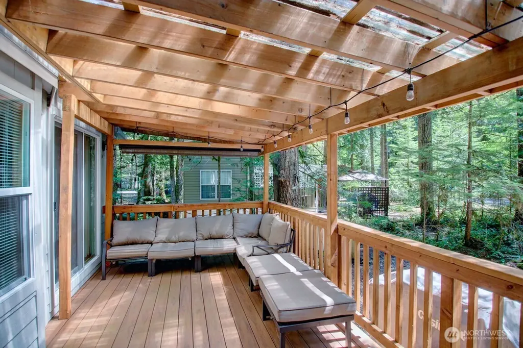 299 Schinn Canyon Drive Deming WA 98244
