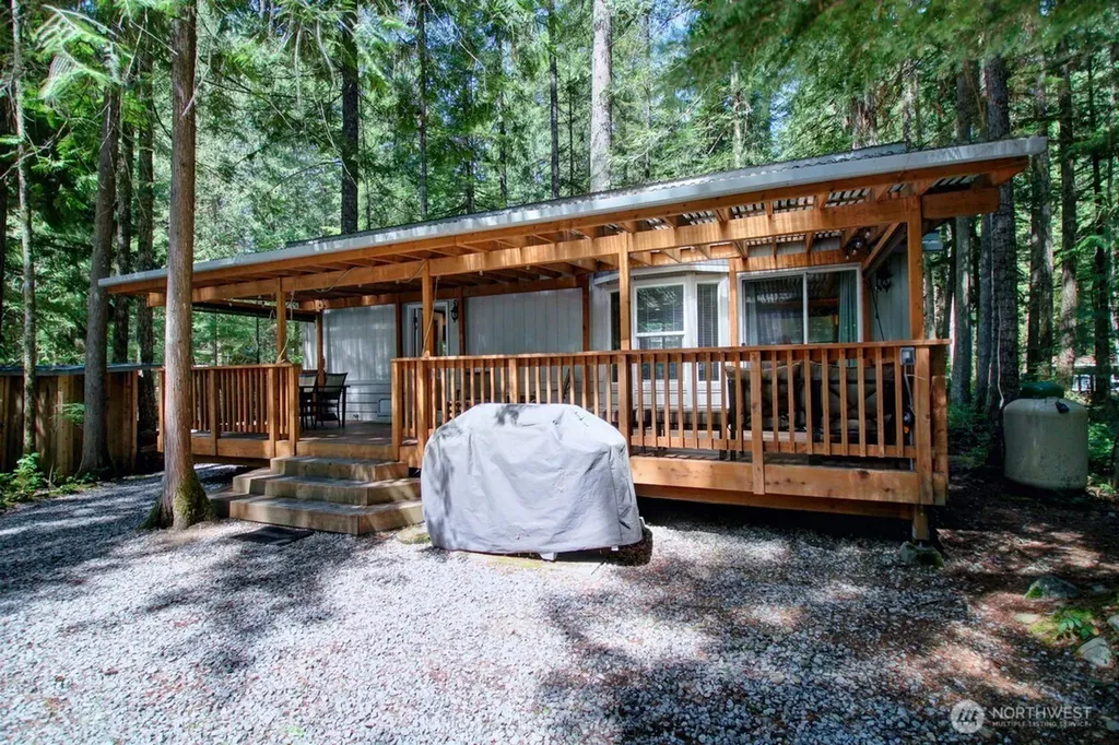 299 Schinn Canyon Drive Deming WA 98244