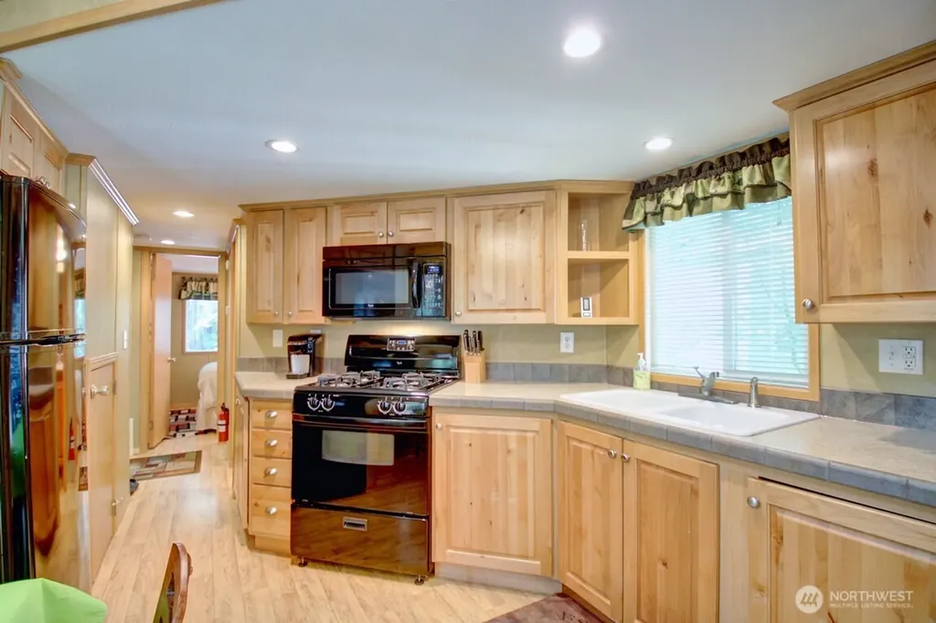 299 Schinn Canyon Drive Deming WA 98244