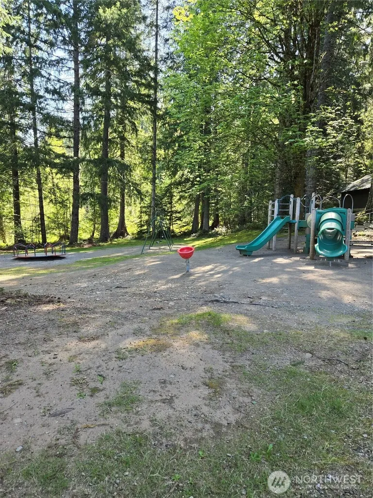 151 N Quinault Place Hoodsport WA 98548
