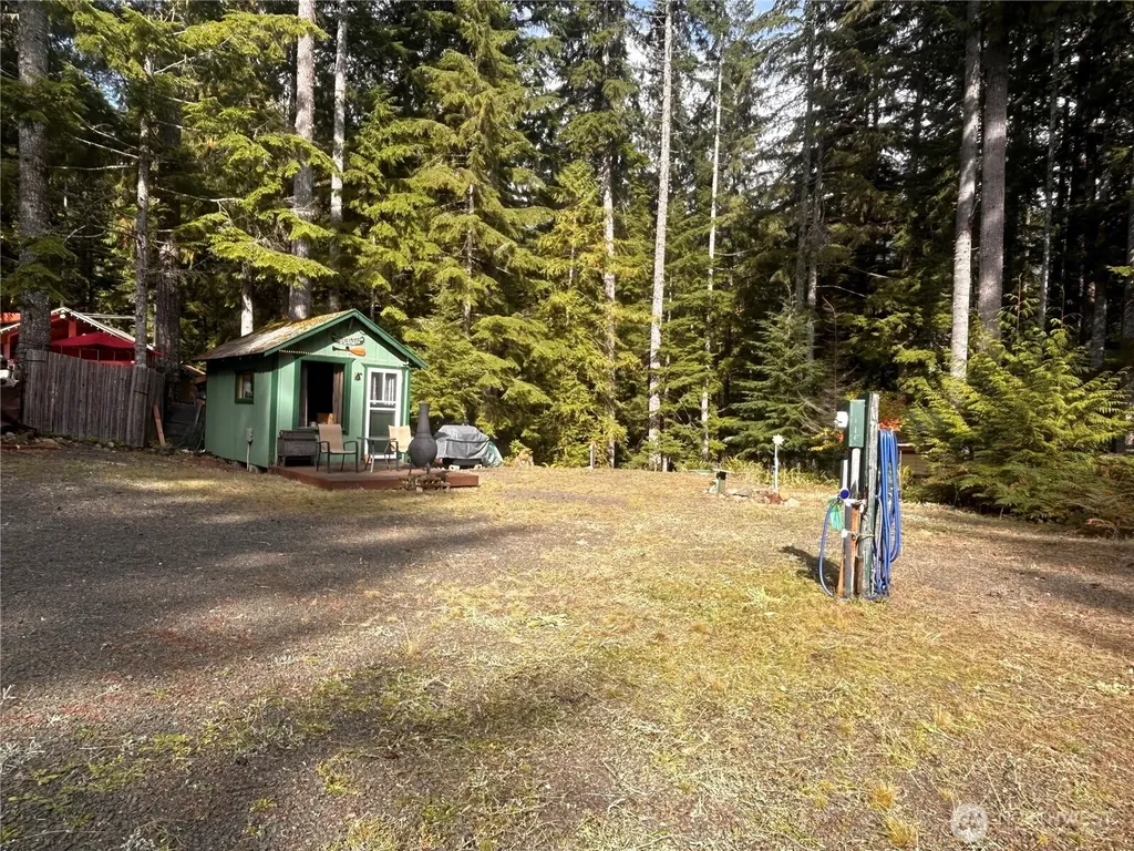 151 N Quinault Place Hoodsport WA 98548
