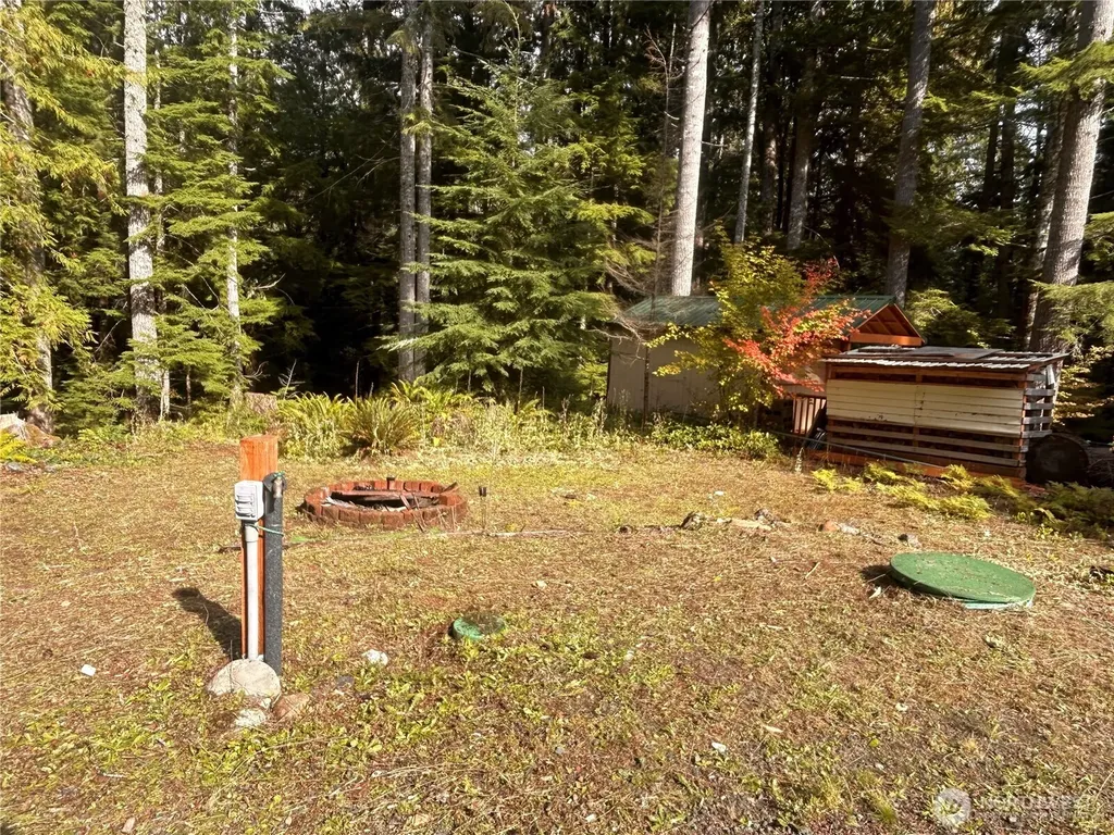 151 N Quinault Place Hoodsport WA 98548