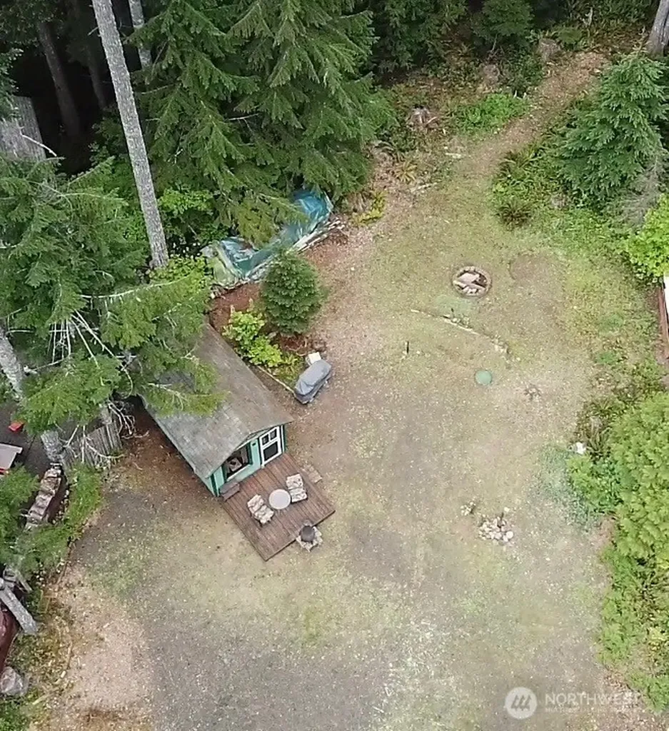 151 N Quinault Place Hoodsport WA 98548