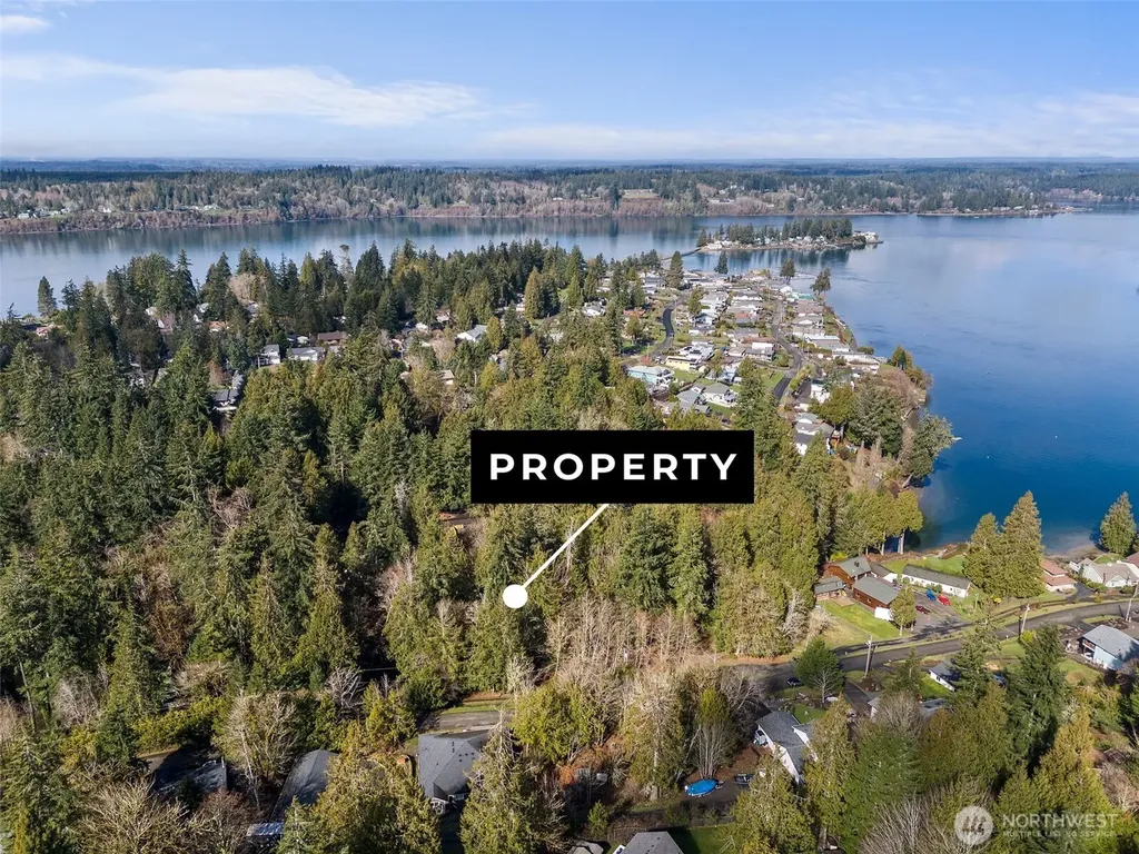 9821 Mariner Drive NW Olympia WA 98502