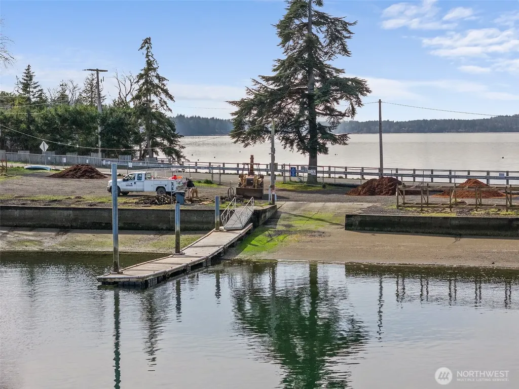 9821 Mariner Drive NW Olympia WA 98502