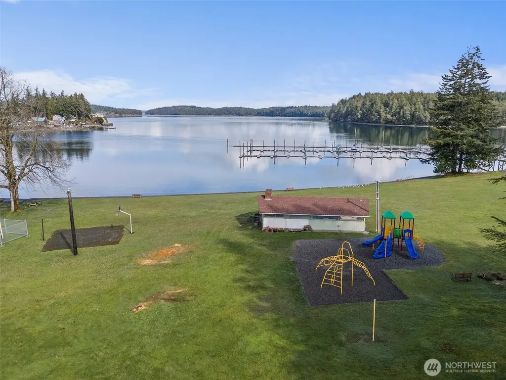 9821 Mariner Drive NW Olympia WA 98502