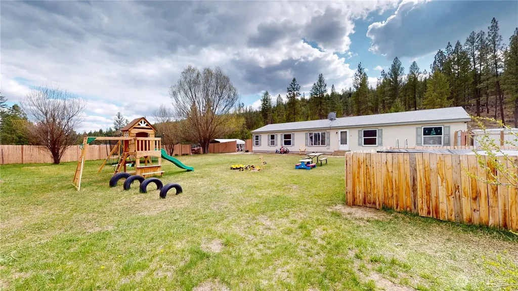 722 Aeneas Valley Road Tonasket WA 98855