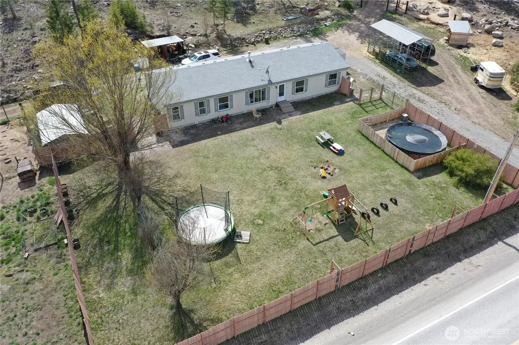 722 Aeneas Valley Road Tonasket WA 98855