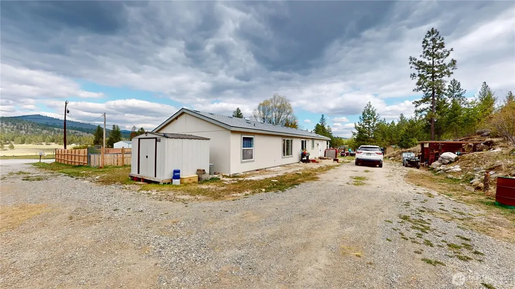 722 Aeneas Valley Road Tonasket WA 98855