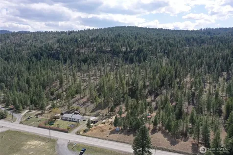 722 Aeneas Valley Road Tonasket WA 98855