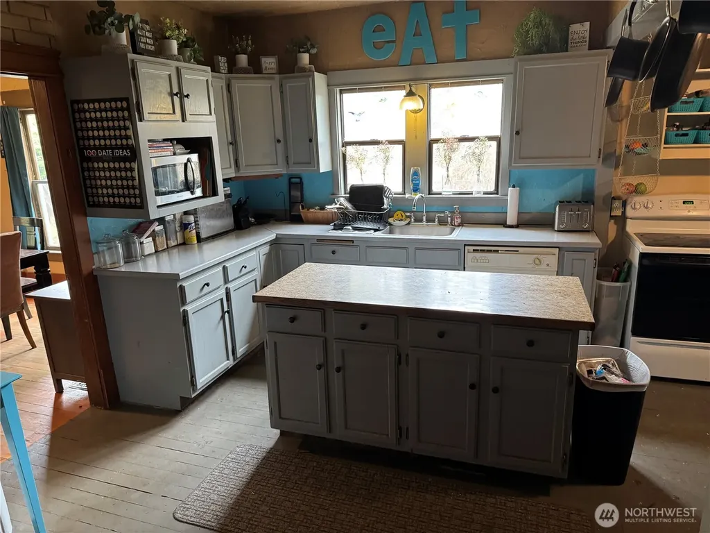 4700 Delta Lane SE Tumwater WA 98501