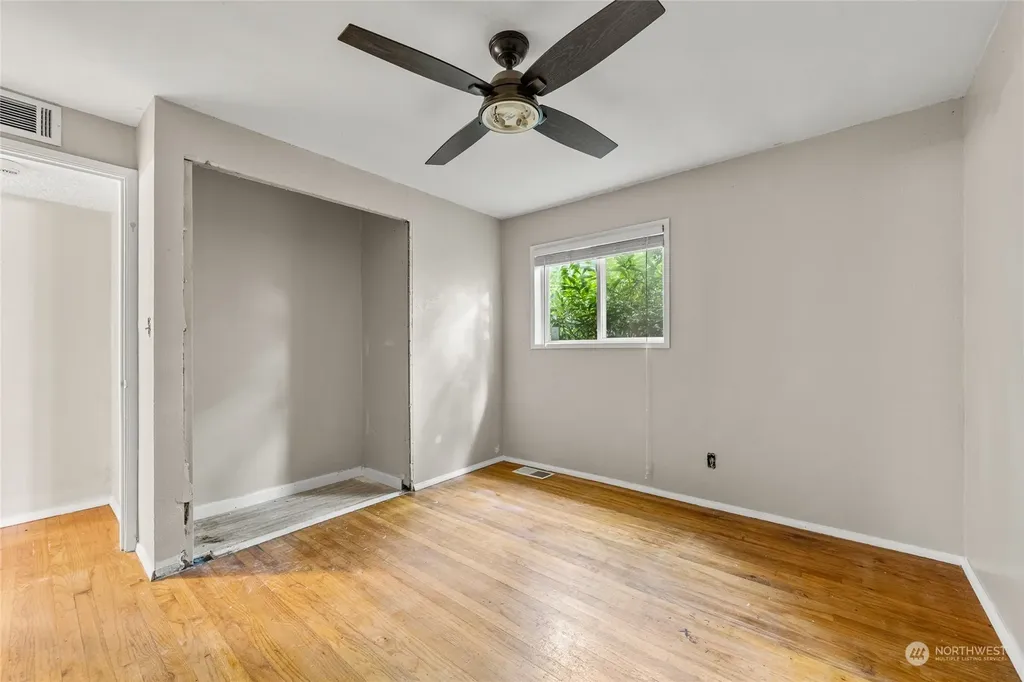 12624 Glenwood Avenue SW Lakewood WA 98499