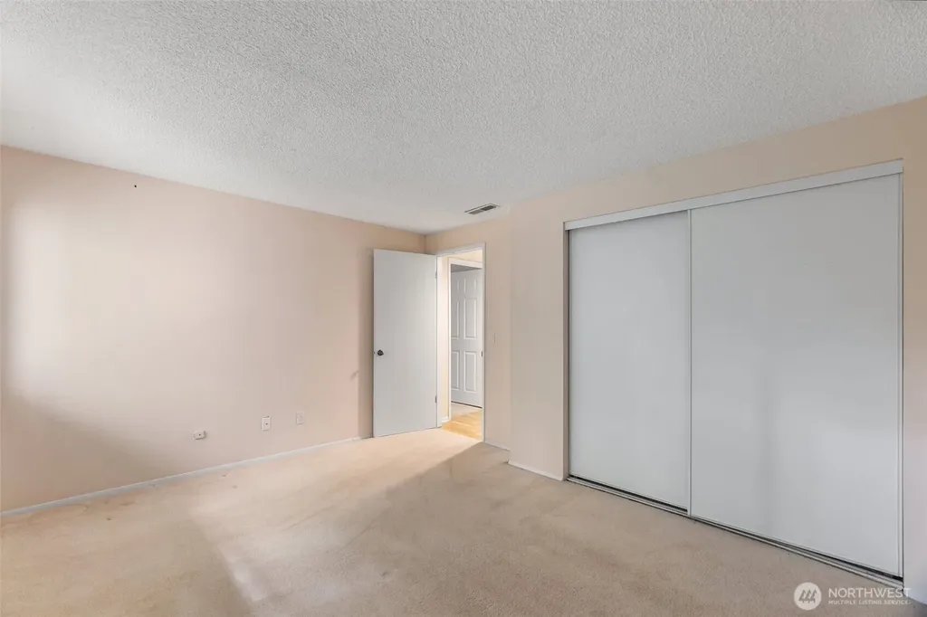 908 East Bay Drive NE Olympia WA 98506