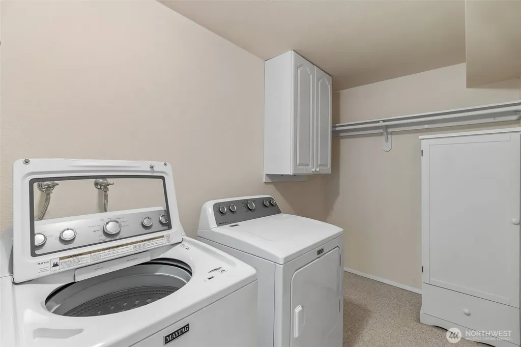 908 East Bay Drive NE Olympia WA 98506
