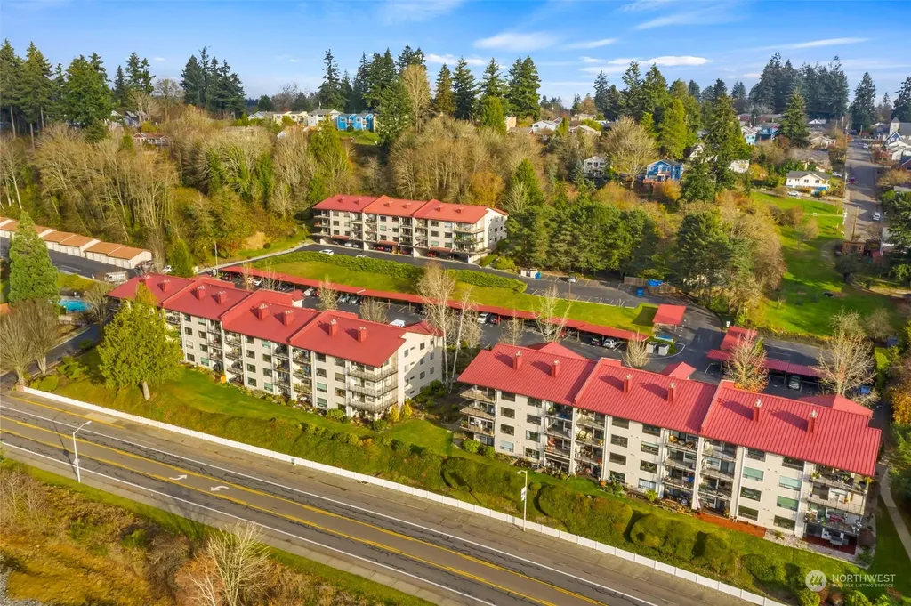 908 East Bay Drive NE Olympia WA 98506