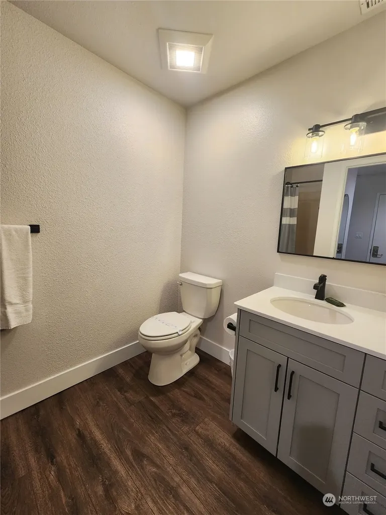 1 Lodge 617-g Manson WA 98831