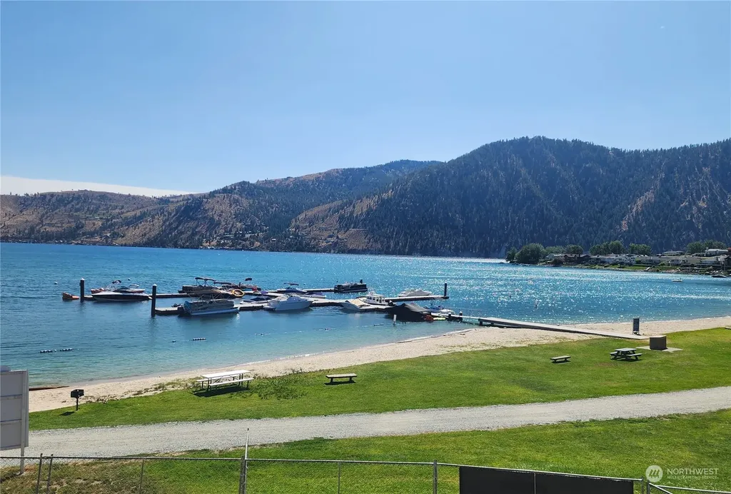 1 Lodge 617-g Manson WA 98831
