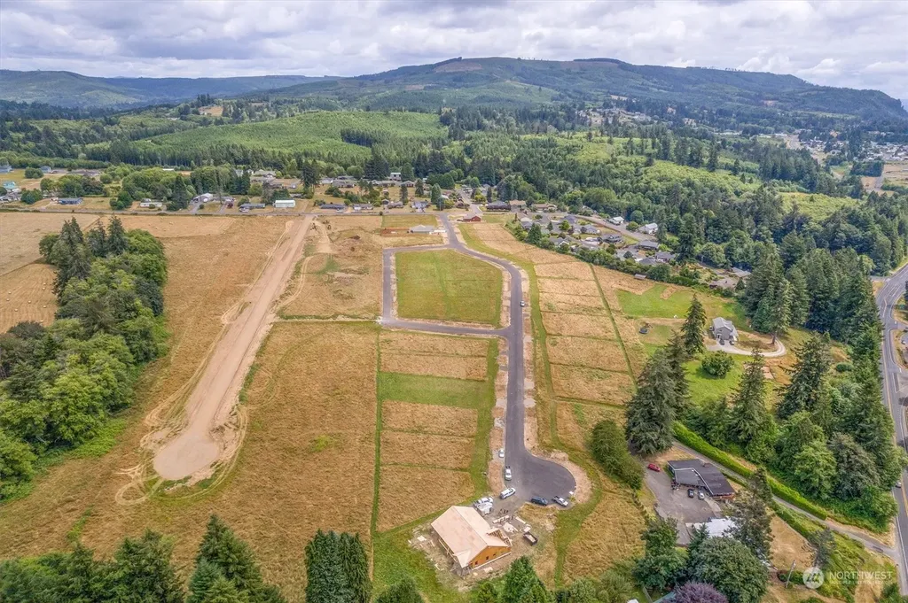 6 Sunnyfield Drive Cathlamet WA 98612