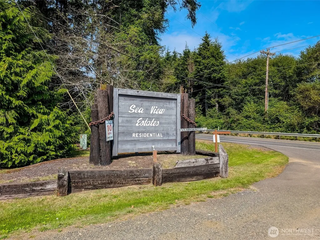 2 Dolphin Lane Copalis Beach WA 98535