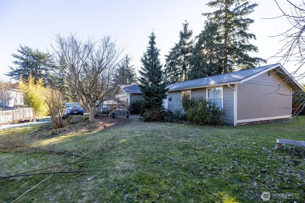 1043 5th Street Kirkland WA 98033