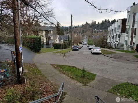 2602 E Thomas Street Seattle WA 98112