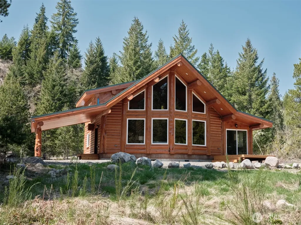 192 Sasquatch Way Cougar WA 98616
