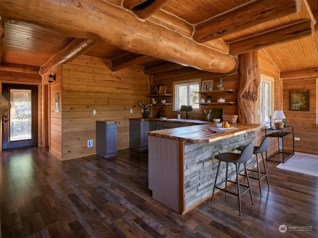 192 Sasquatch Way Cougar WA 98616