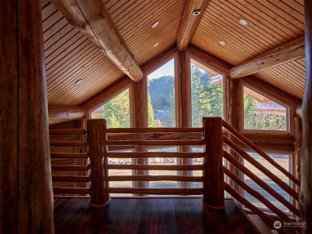 192 Sasquatch Way Cougar WA 98616