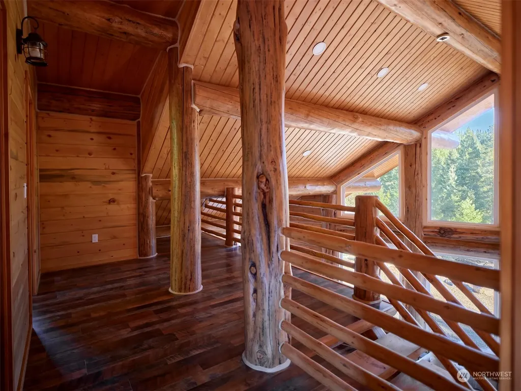 192 Sasquatch Way Cougar WA 98616