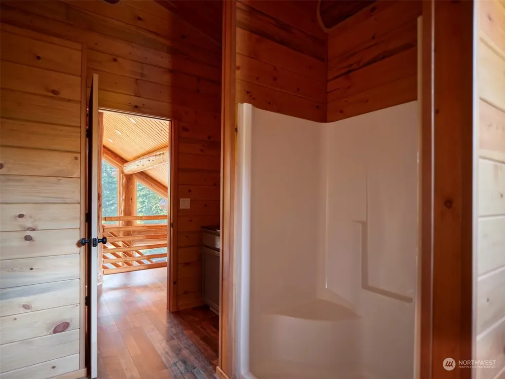 192 Sasquatch Way Cougar WA 98616