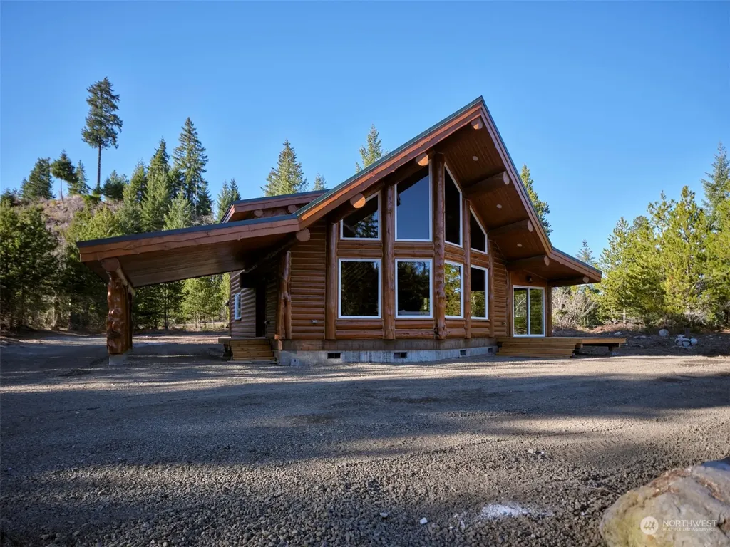 192 Sasquatch Way Cougar WA 98616