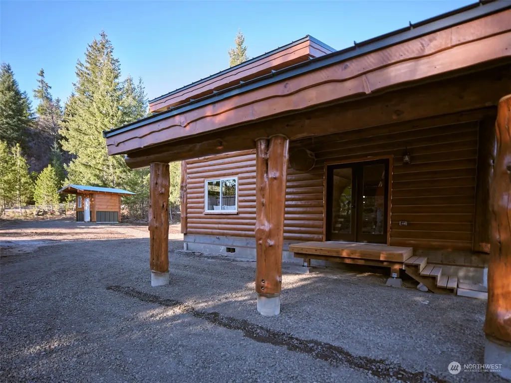 192 Sasquatch Way Cougar WA 98616
