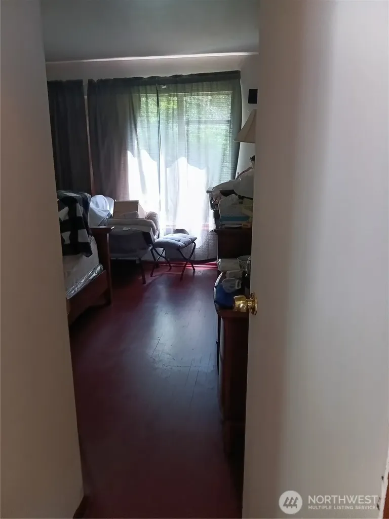 522 NE 127th Street Seattle WA 98125