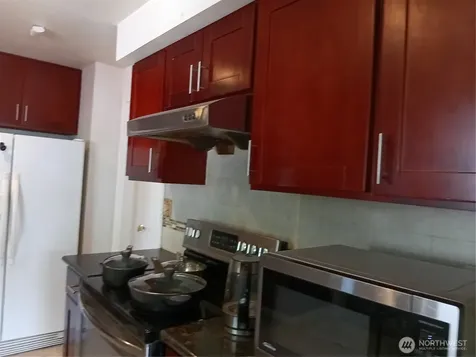 522 NE 127th Street Seattle WA 98125