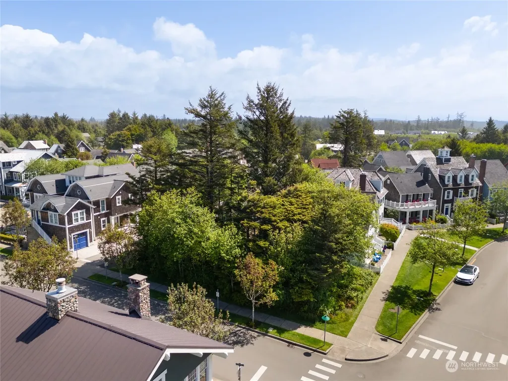 71 Campfire Lane Pacific Beach WA 98571