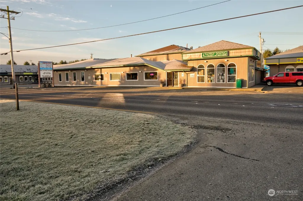 857 Pt. Brown Avenue NW Ocean Shores WA 98569