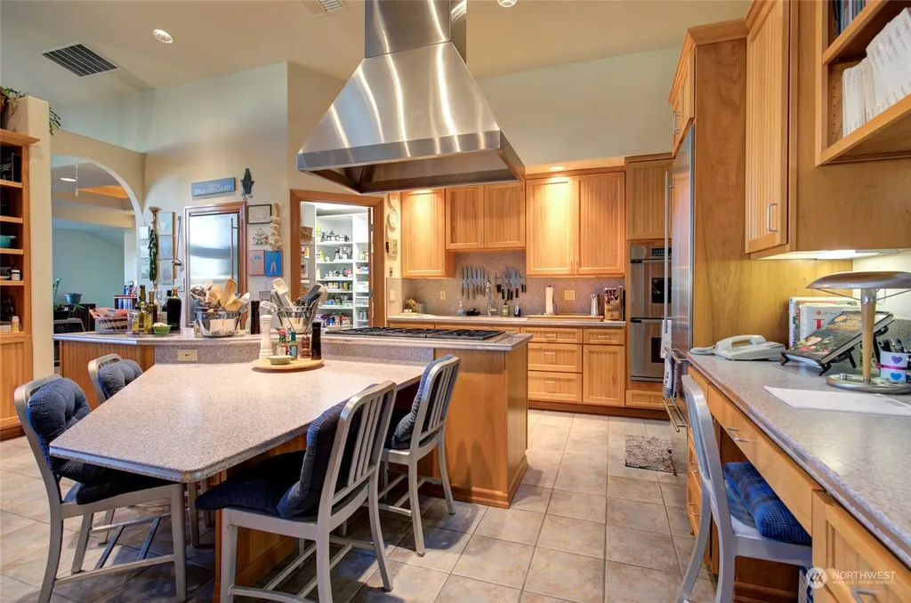 857 Pt. Brown Avenue NW Ocean Shores WA 98569