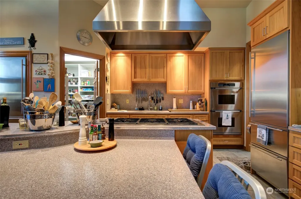 857 Pt. Brown Avenue NW Ocean Shores WA 98569