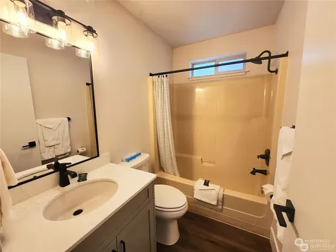 1 Lodge 622-c Manson WA 98831