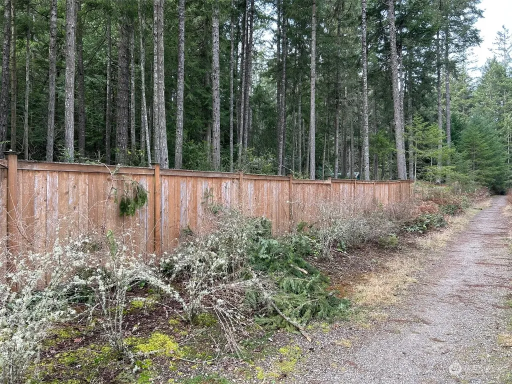 21728 Urdahl Road NW Poulsbo WA 98370