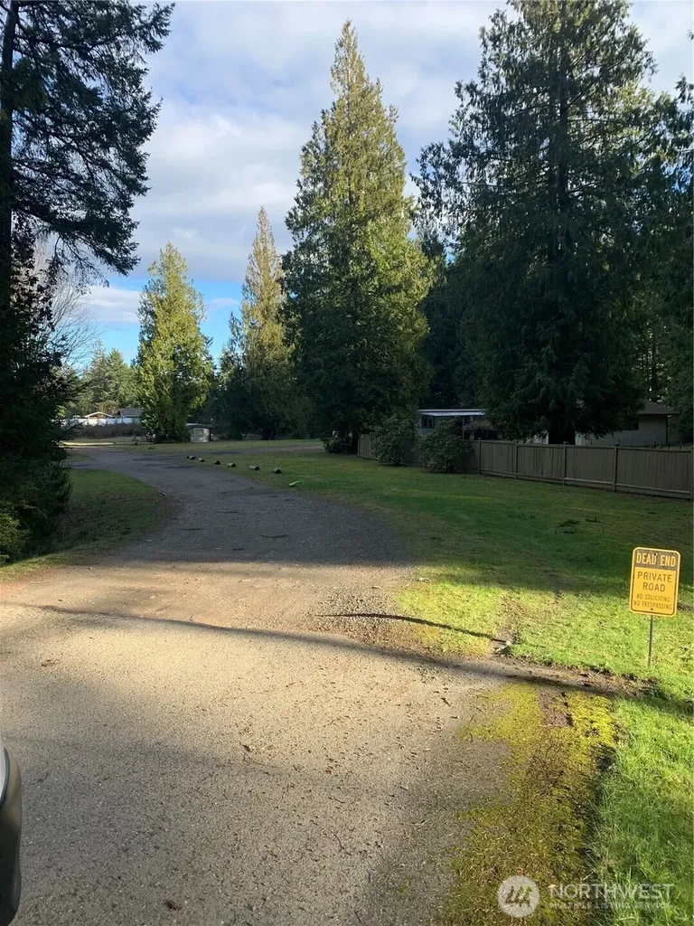1566 SW Old Clifton Road Port Orchard WA 98367